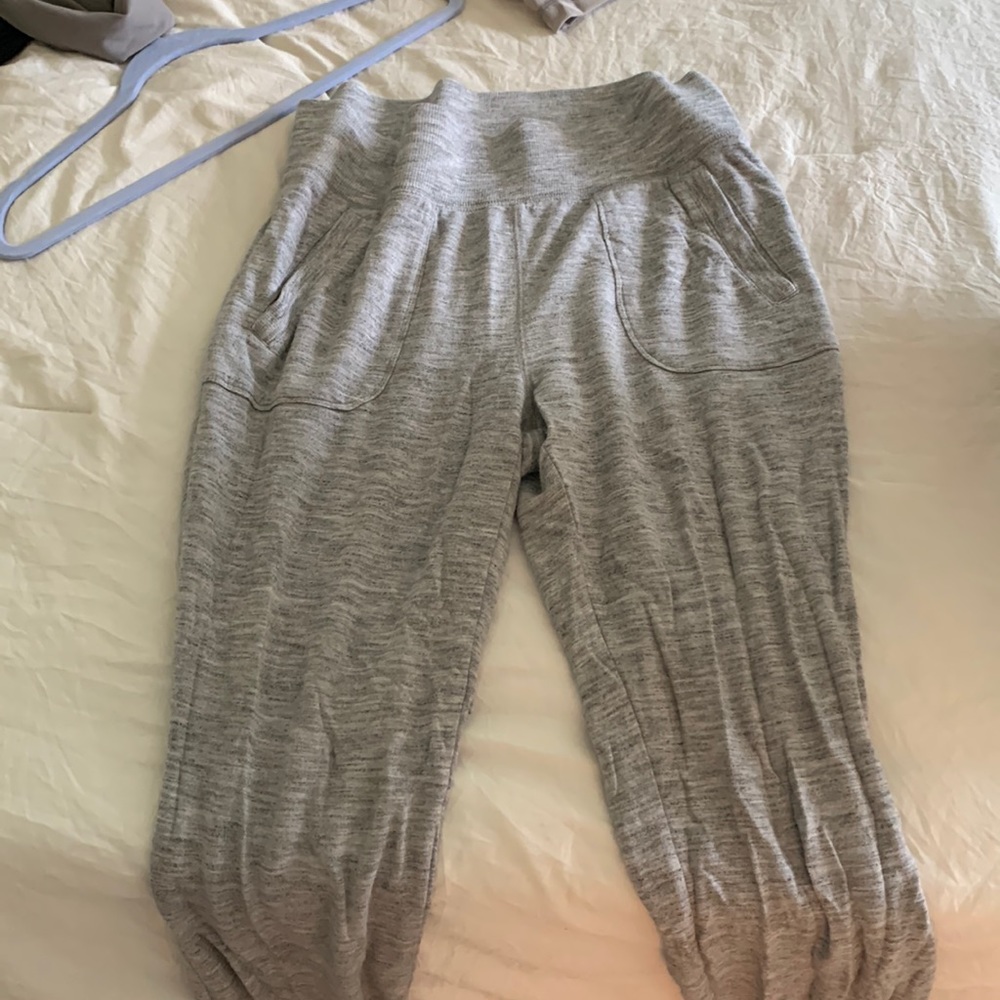 Women’s super soft Athleta joggers